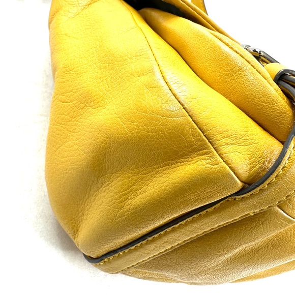 COACH Madison Annabelle 21223 Yellow Leather Small Crossbody Bag Belted Rare - Picture 13 of 14